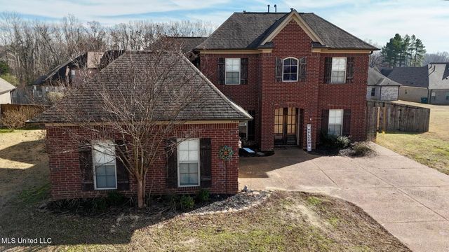 5540 E Pinetree Loop, Southaven, MS 38672