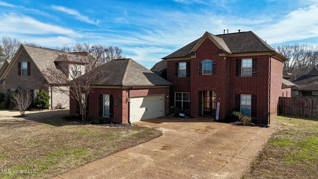 5540 E Pinetree Loop, Southaven, MS 38672