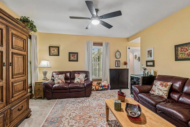 2071 Jericho Road, Aurora, IL 60506