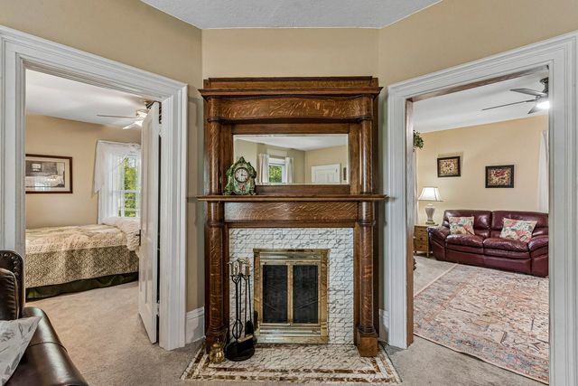 2071 Jericho Road, Aurora, IL 60506