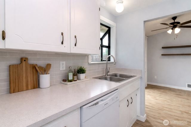 713 136th Street S, Tacoma, WA 98444