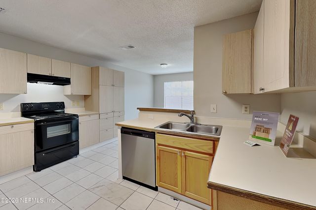 5332 FT CAROLINE Road, Jacksonville, FL 32277