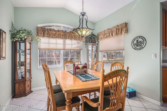 2852 Cape Horn Court, Tavares, FL 32778