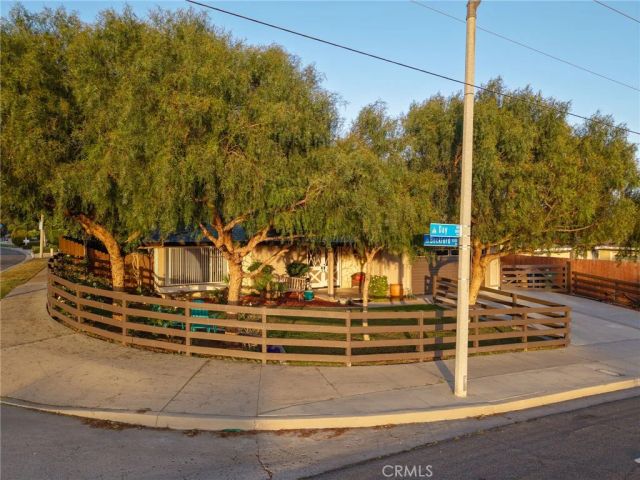 398 Day Road, Ventura, CA 93003