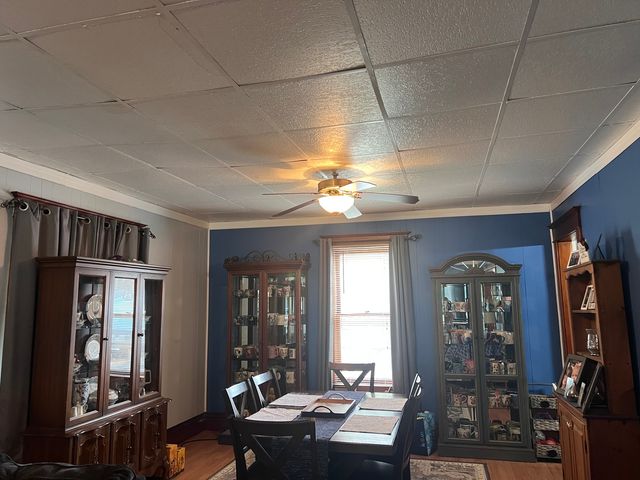 132 W FRANKLIN Street W, Paxton, IL 60957