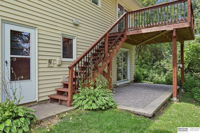 1283 Peterson Drive, Omaha, NE 68130