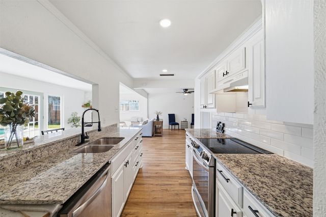 1223 Venus Street, Cedar Hill, TX 75104