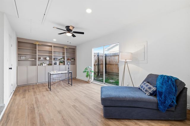 1223 Venus Street, Cedar Hill, TX 75104