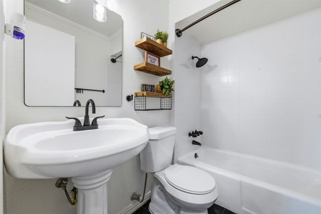 1223 Venus Street, Cedar Hill, TX 75104