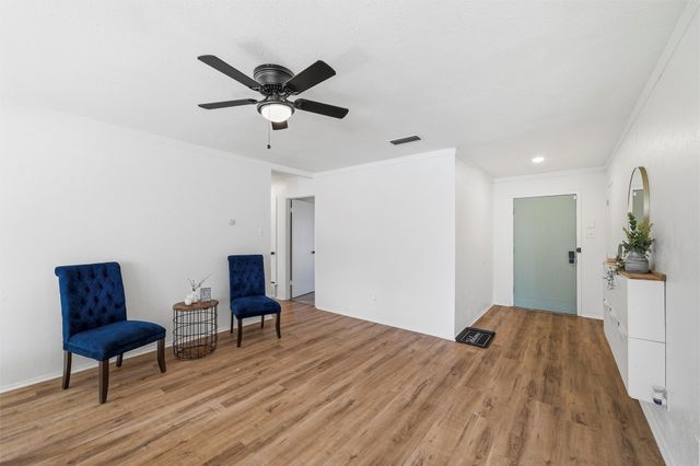 1223 Venus Street, Cedar Hill, TX 75104