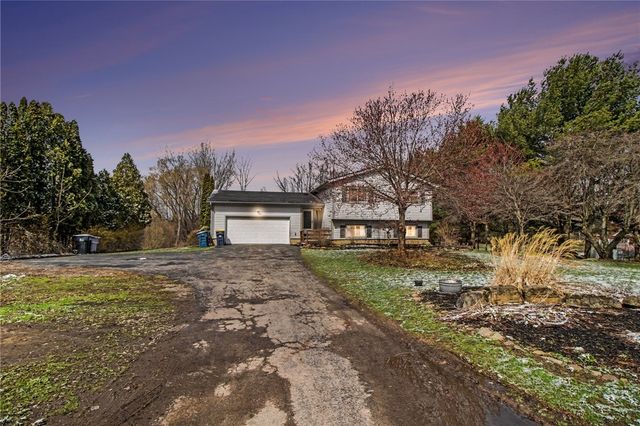 1333 Whitney Road, Ontario, NY 14519
