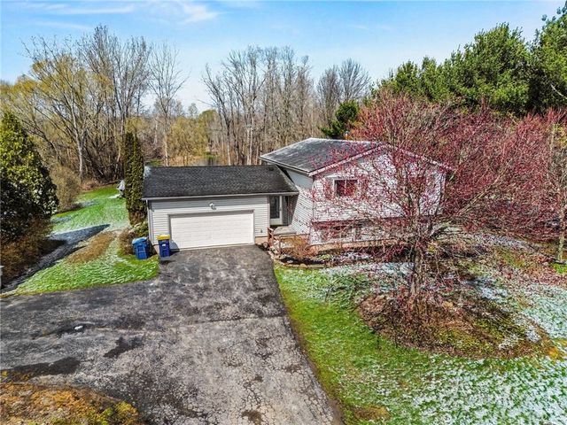 1333 Whitney Road, Ontario, NY 14519