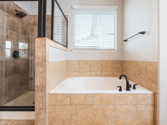 209 Siltstone WAY, Liberty Hill, TX 78642