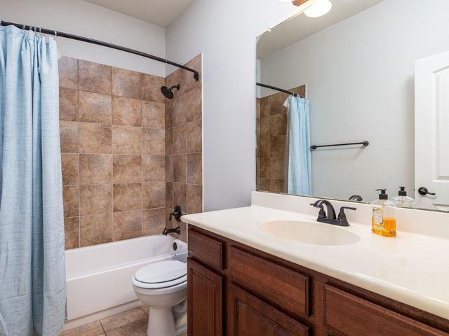 209 Siltstone WAY, Liberty Hill, TX 78642