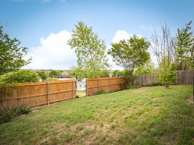 209 Siltstone WAY, Liberty Hill, TX 78642