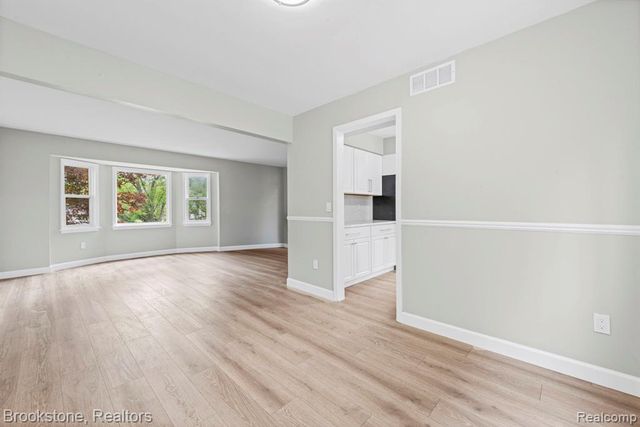 5652 Tequesta Drive, West Bloomfield, MI 48323