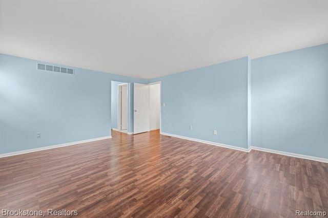 5652 Tequesta Drive, West Bloomfield, MI 48323
