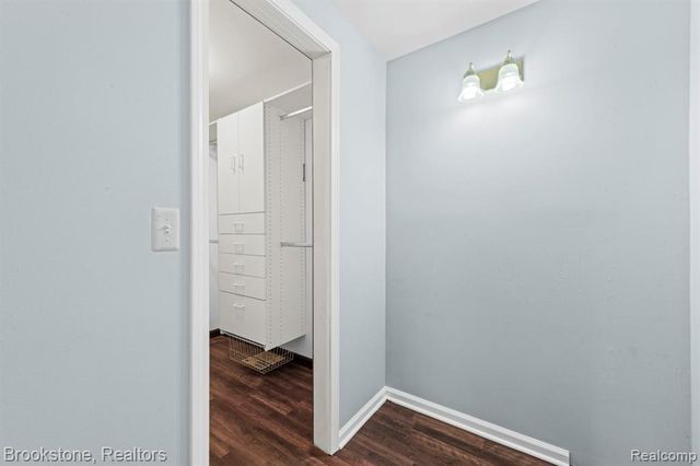 5652 Tequesta Drive, West Bloomfield, MI 48323