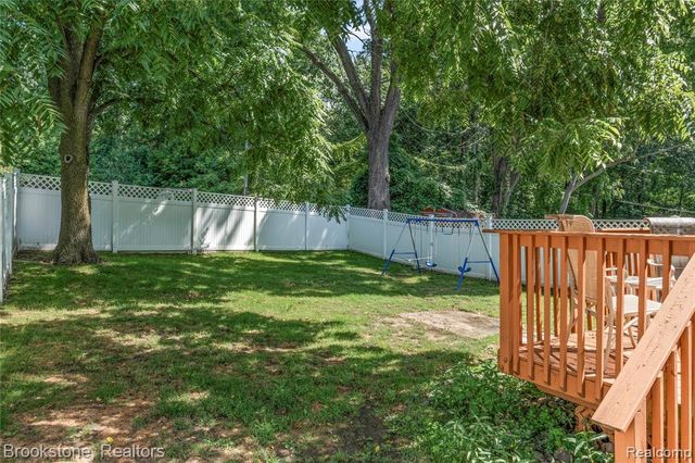 5652 Tequesta Drive, West Bloomfield, MI 48323