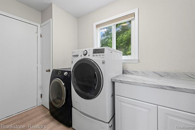 5652 Tequesta Drive, West Bloomfield, MI 48323