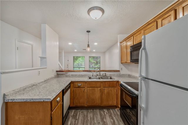 2807 Wildflower Drive 20, Bryan, TX 77802