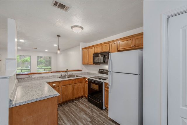 2807 Wildflower Drive 20, Bryan, TX 77802
