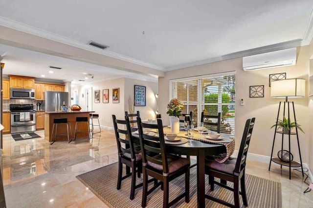 720 SE 5 Avenue, Pompano Beach, FL 33060