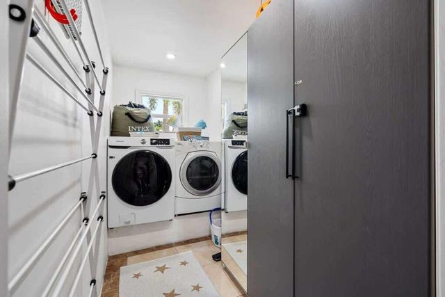 720 SE 5 Avenue, Pompano Beach, FL 33060