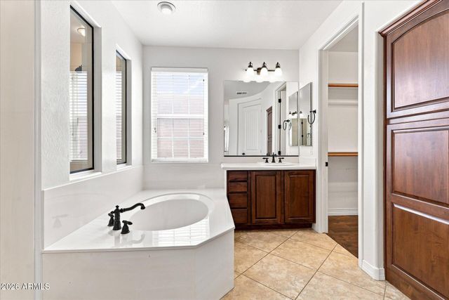 3668 E MORRISON RANCH Parkway, Gilbert, AZ 85296