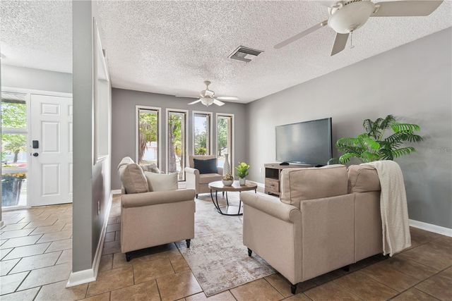 470 BONIFAY AVENUE, Orlando, FL 32825