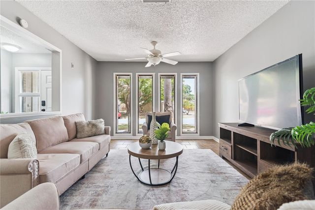 470 BONIFAY AVENUE, Orlando, FL 32825