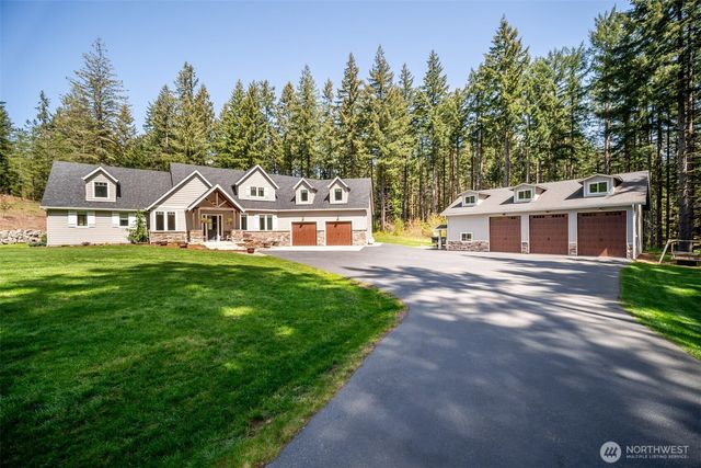 411 Five Peaks Drive, Kalama, WA 98625