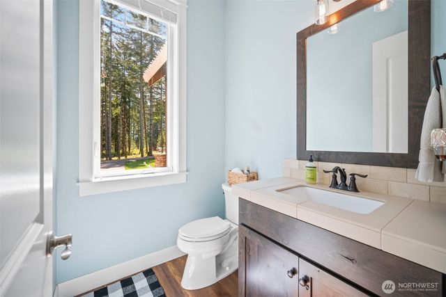 411 Five Peaks Drive, Kalama, WA 98625