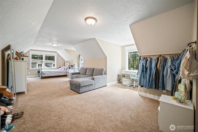 411 Five Peaks Drive, Kalama, WA 98625