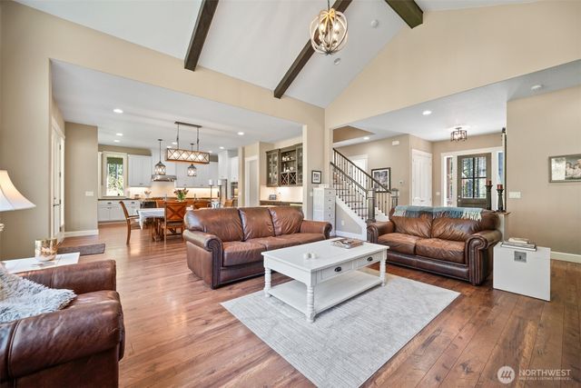 411 Five Peaks Drive, Kalama, WA 98625