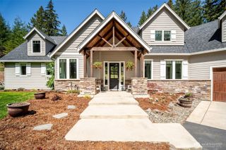 411 Five Peaks Drive, Kalama, WA 98625