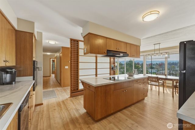 950 SE 12th Street, College Place, WA 99324