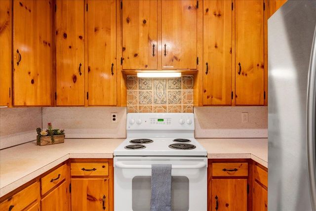 204 Lawrence Road, Richmond, VT 05477