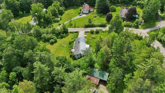 204 Lawrence Road, Richmond, VT 05477