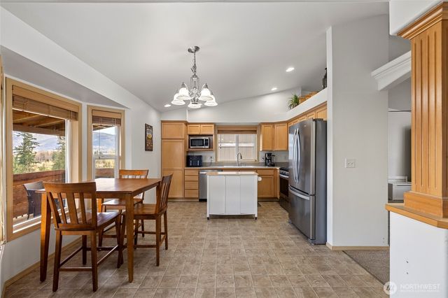 1240 Arrezo Drive, Sedro Woolley, WA 98284