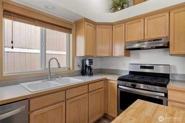 1240 Arrezo Drive, Sedro Woolley, WA 98284