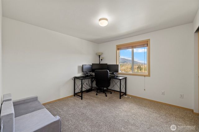 1240 Arrezo Drive, Sedro Woolley, WA 98284