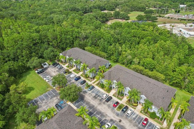 18181 PARADISE POINT DRIVE, Tampa, FL 33647