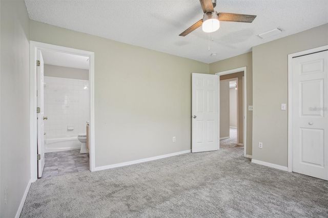 18181 PARADISE POINT DRIVE, Tampa, FL 33647