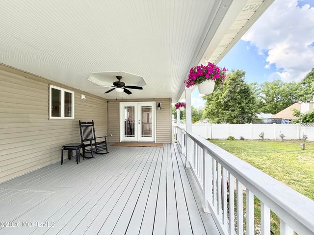 498 Nautilus Drive, Manahawkin, NJ 08050