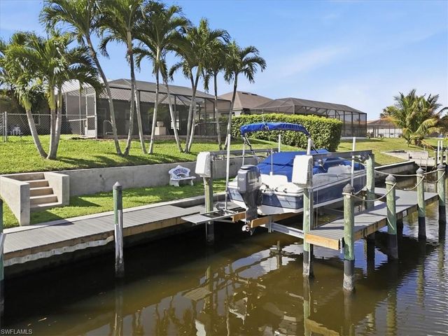 1201 SE 14th ST, Cape Coral, FL 33990