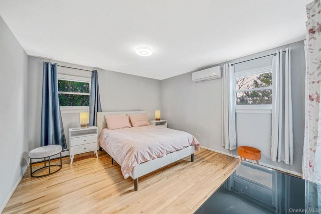 1663 Claas Avenue, Holbrook, NY 11741