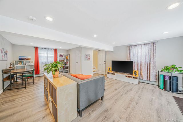 1663 Claas Avenue, Holbrook, NY 11741