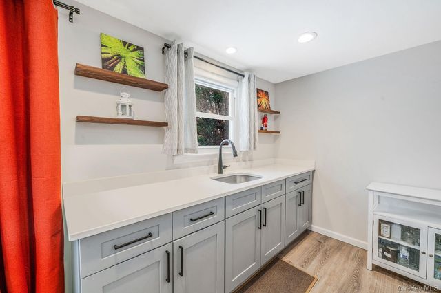 1663 Claas Avenue, Holbrook, NY 11741