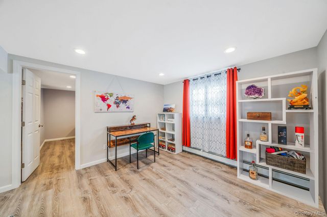 1663 Claas Avenue, Holbrook, NY 11741